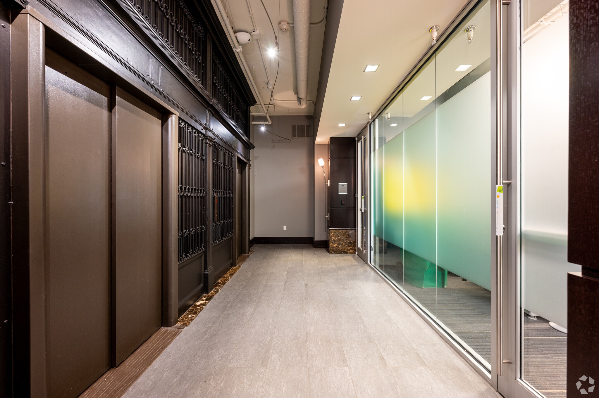 241 N Pennsylvania St, Indianapolis, IN for lease Interior Photo- Image 1 of 1