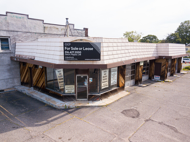 260 Plandome Rd, Manhasset, NY for sale - Building Photo - Image 1 of 1