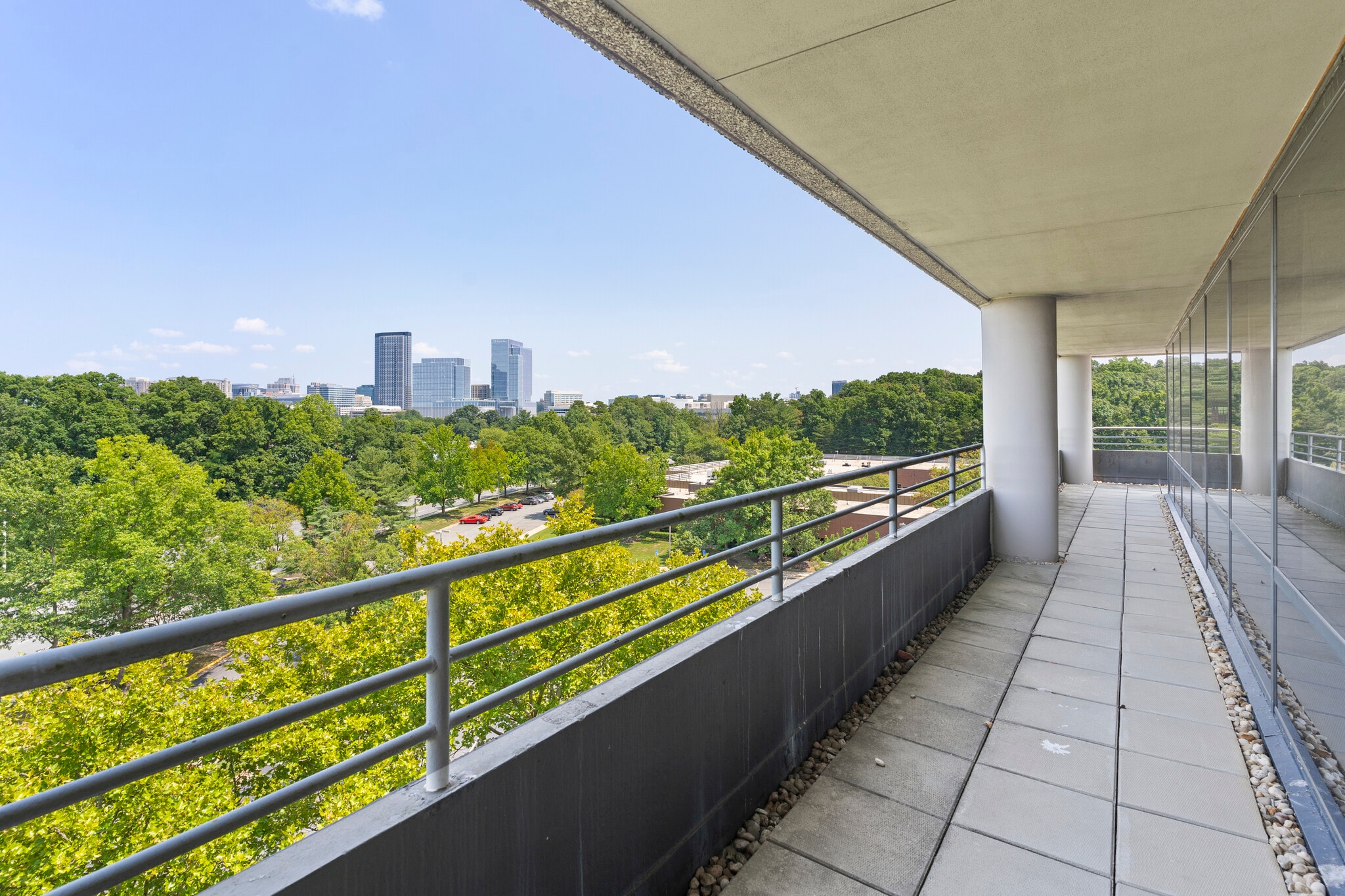 12355 Sunrise Valley Dr, Reston, VA for lease Interior Photo- Image 1 of 5