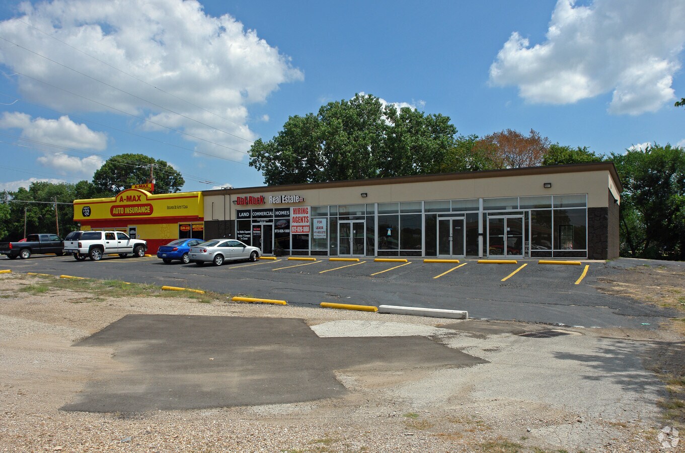 118 W Centerville Rd, Garland, TX 75041