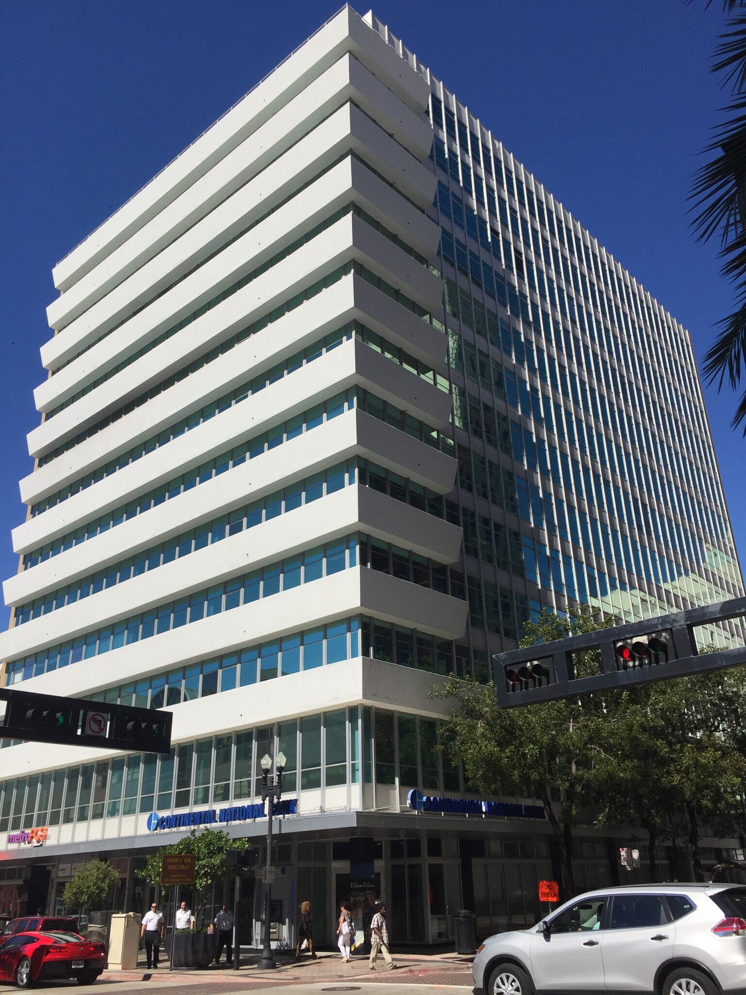 10 NE 1st Ave, Miami, FL for lease Building Photo- Image 1 of 21