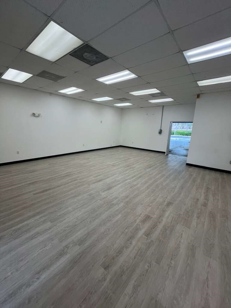 1525 NW 3rd St, Deerfield Beach, FL for lease Interior Photo- Image 1 of 7