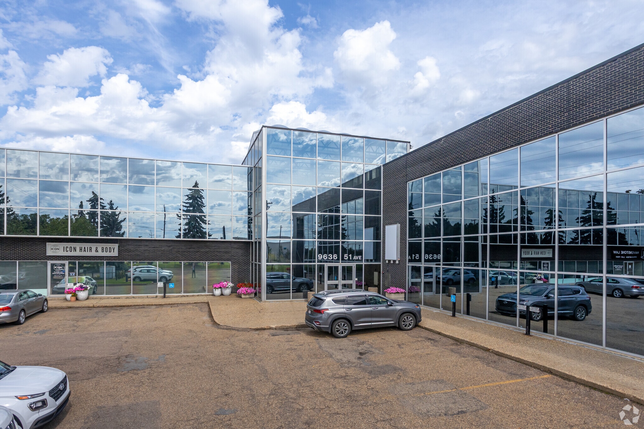 9636 51 Ave, Edmonton, AB for lease Primary Photo- Image 1 of 23