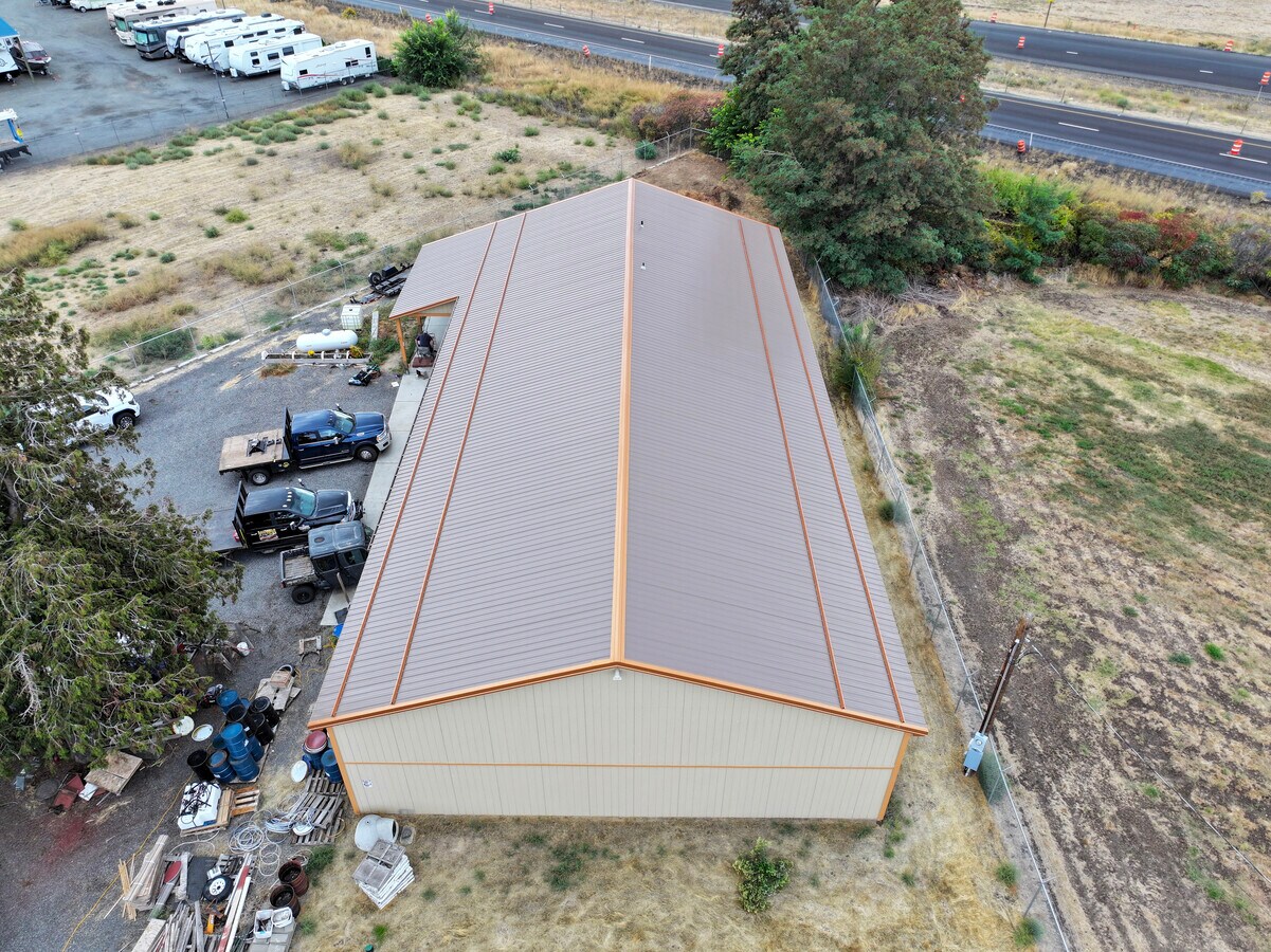 3262 Mapleway Rd, Yakima, WA 98908 Gleed live / work, light