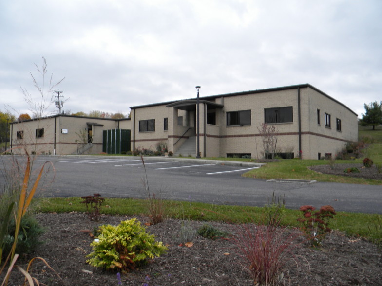 767 Scotch Valley Rd, Hollidaysburg, PA for lease - Building Photo - Image 3 of 4