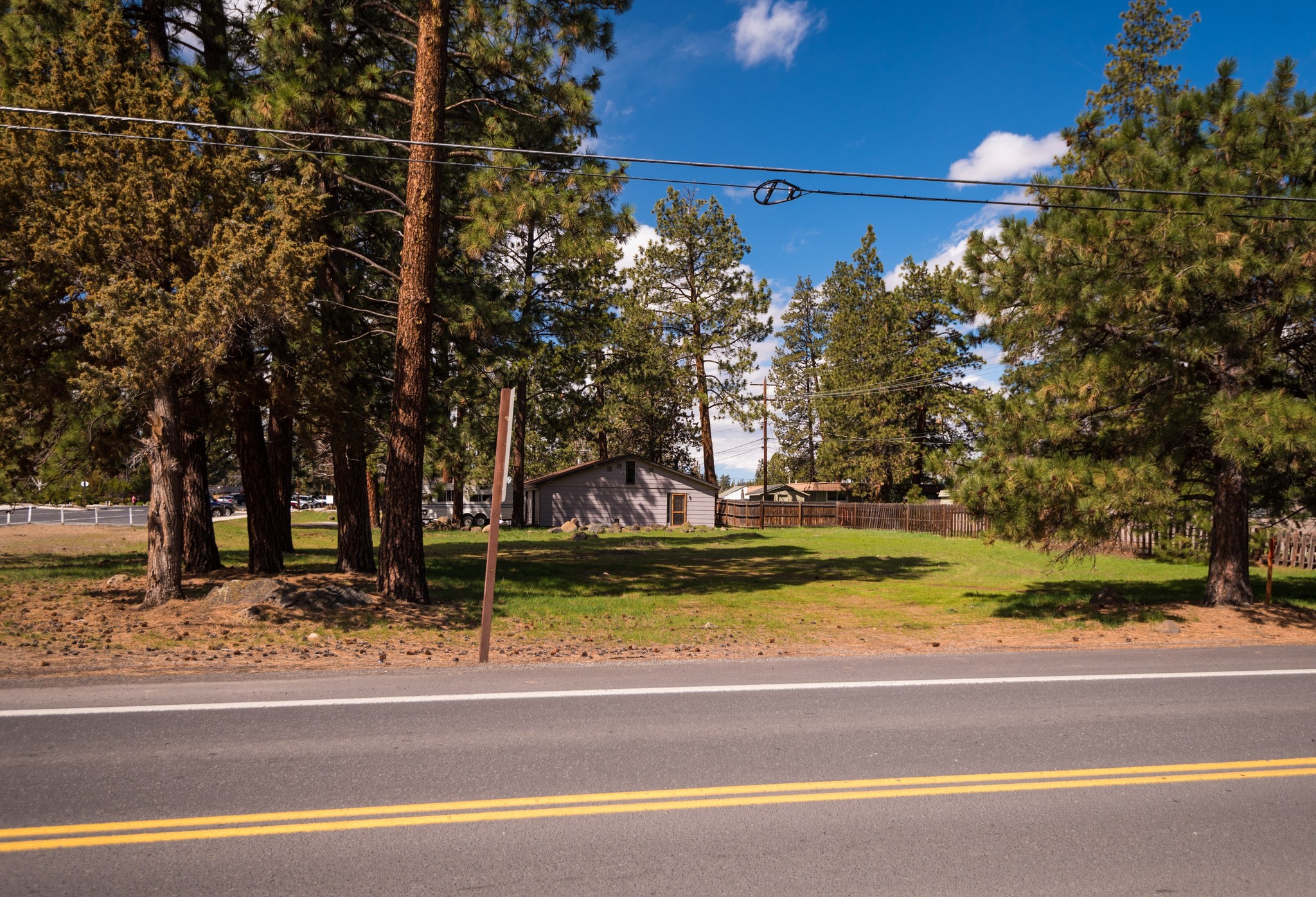 215 N Locust St, Sisters, OR for sale Building Photo- Image 1 of 1