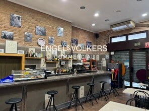 Retail in Barcelona, Barcelona for lease Interior Photo- Image 2 of 5