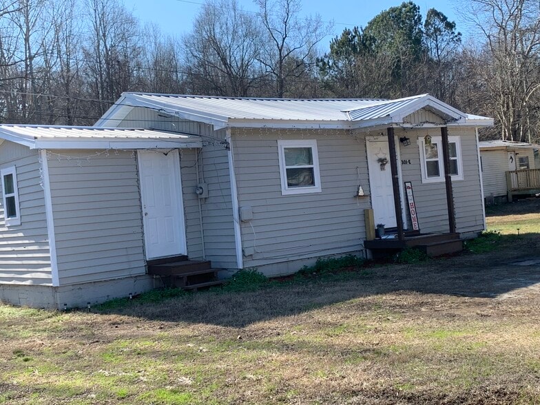 Sunset village portfolio of 2 properties for sale on LoopNet.com - Building Photo - Image 2 of 36