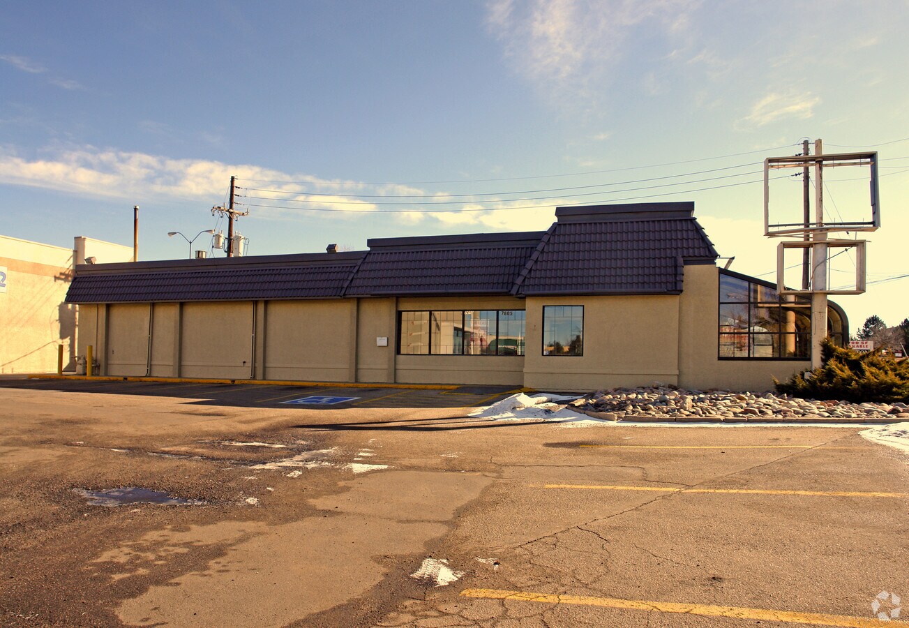 7605 Arapahoe Rd, Englewood, CO 80112