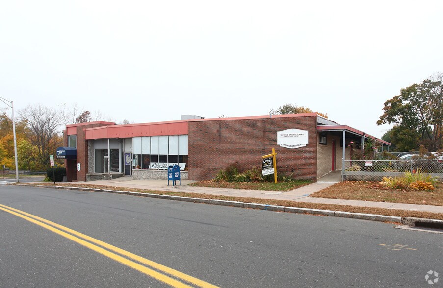 5-9 N Main St, Enfield, CT for sale - Primary Photo - Image 1 of 1