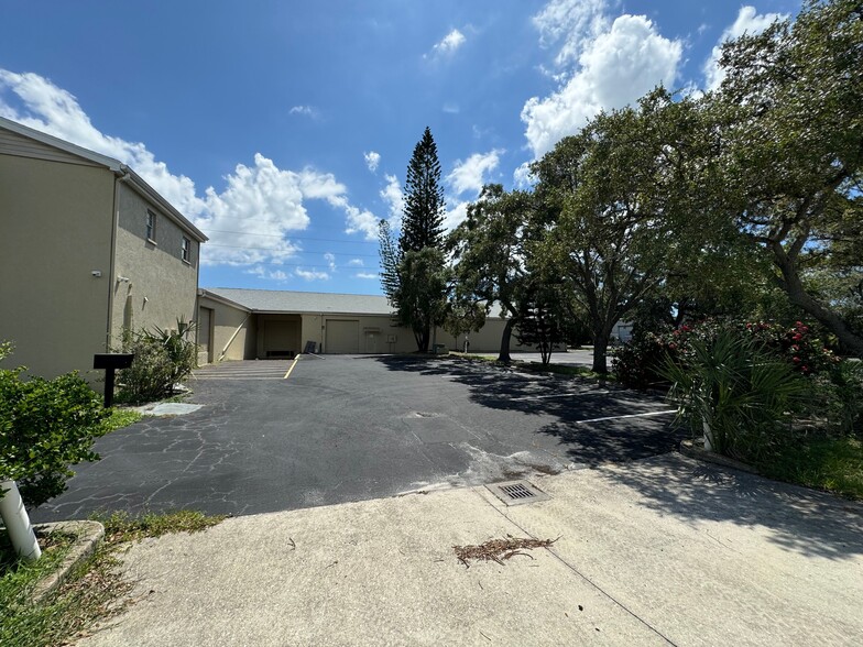 1904 44th Ave E, Bradenton, FL for lease - Building Photo - Image 3 of 11