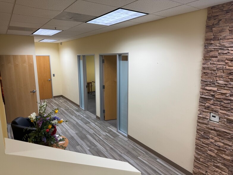 26180 Enterprise Way, Lake Forest, CA for lease - Building Photo - Image 2 of 10
