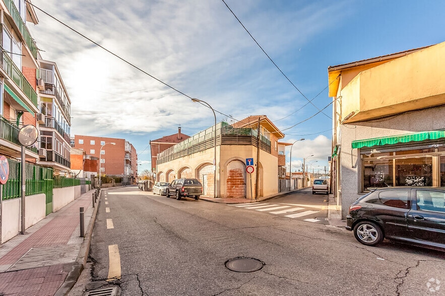 Retail in Collado Villalba, Madrid for lease - Primary Photo - Image 1 of 3