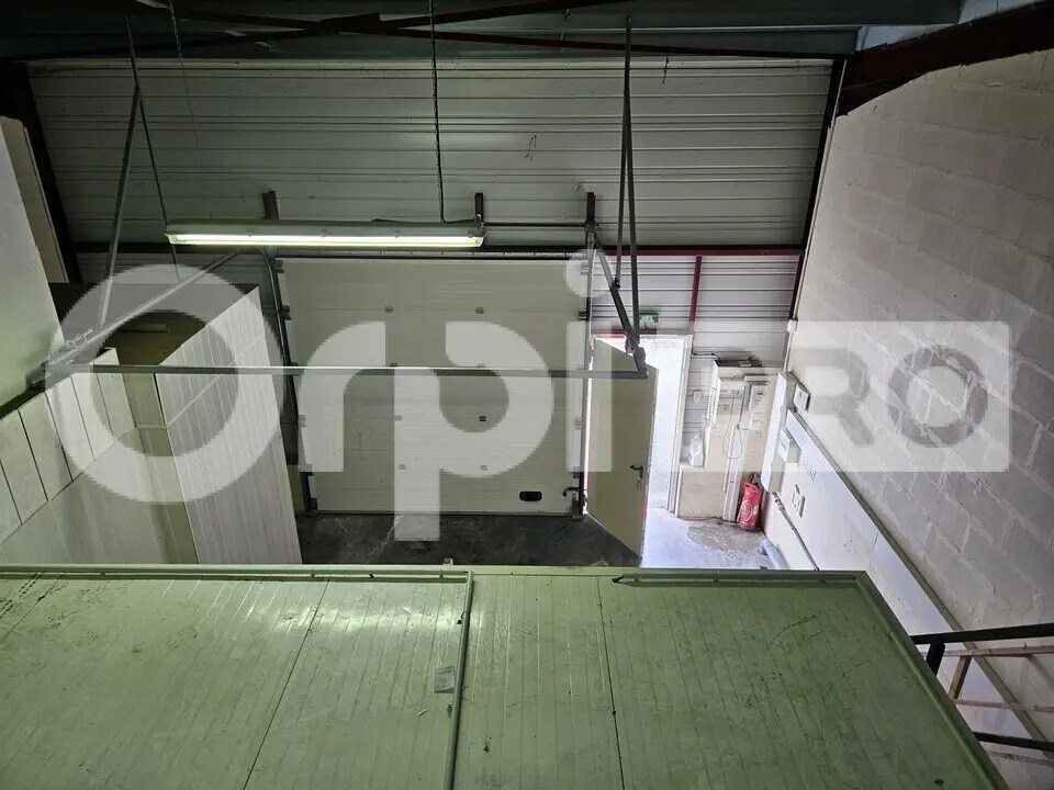 Flex in Cestas for lease Interior Photo- Image 1 of 12