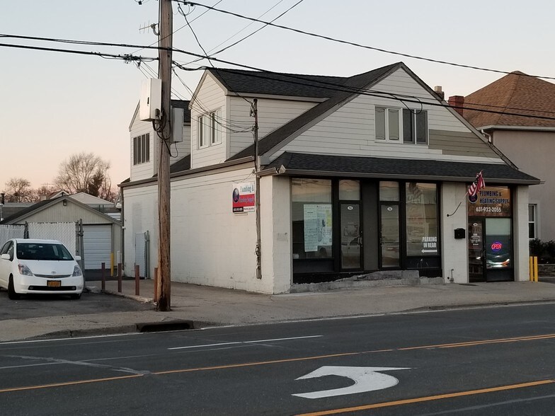 248-250 W Montauk Hwy, Lindenhurst, NY for sale - Building Photo - Image 1 of 1