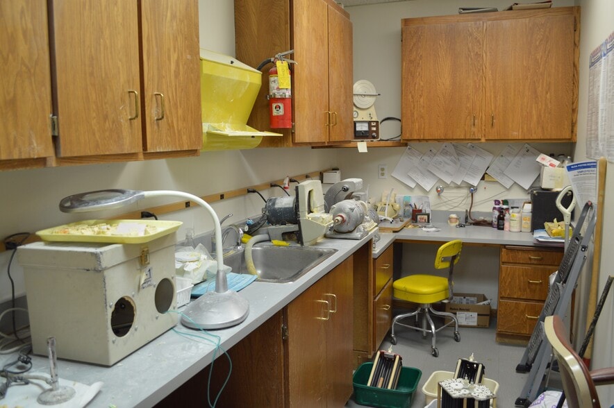 9455 S Union Sq, Sandy, UT for sale - Building Photo - Image 3 of 20