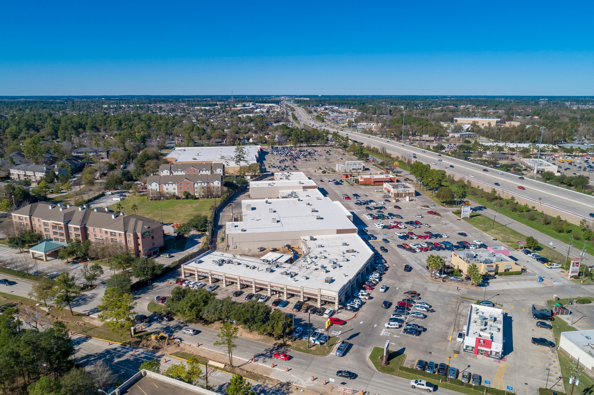 21147-state-highway-249-houston-tx-77070-lakewood-forest-shopping