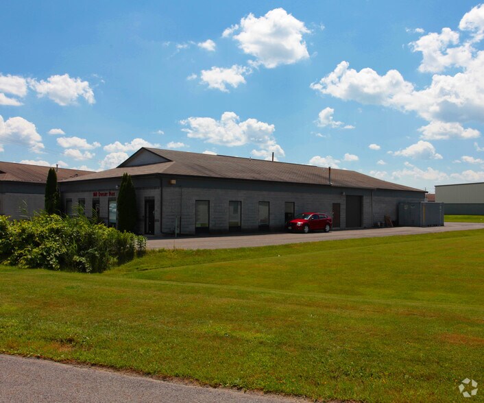 160 Dwight Park Cir, Solvay, NY for sale - Primary Photo - Image 1 of 1