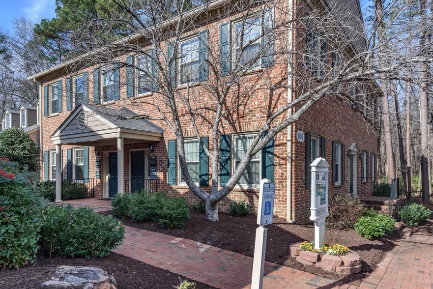 1829 E Franklin St, Chapel Hill, NC 27514 1829 E Franklin St, Chapel Hill, NC 27514