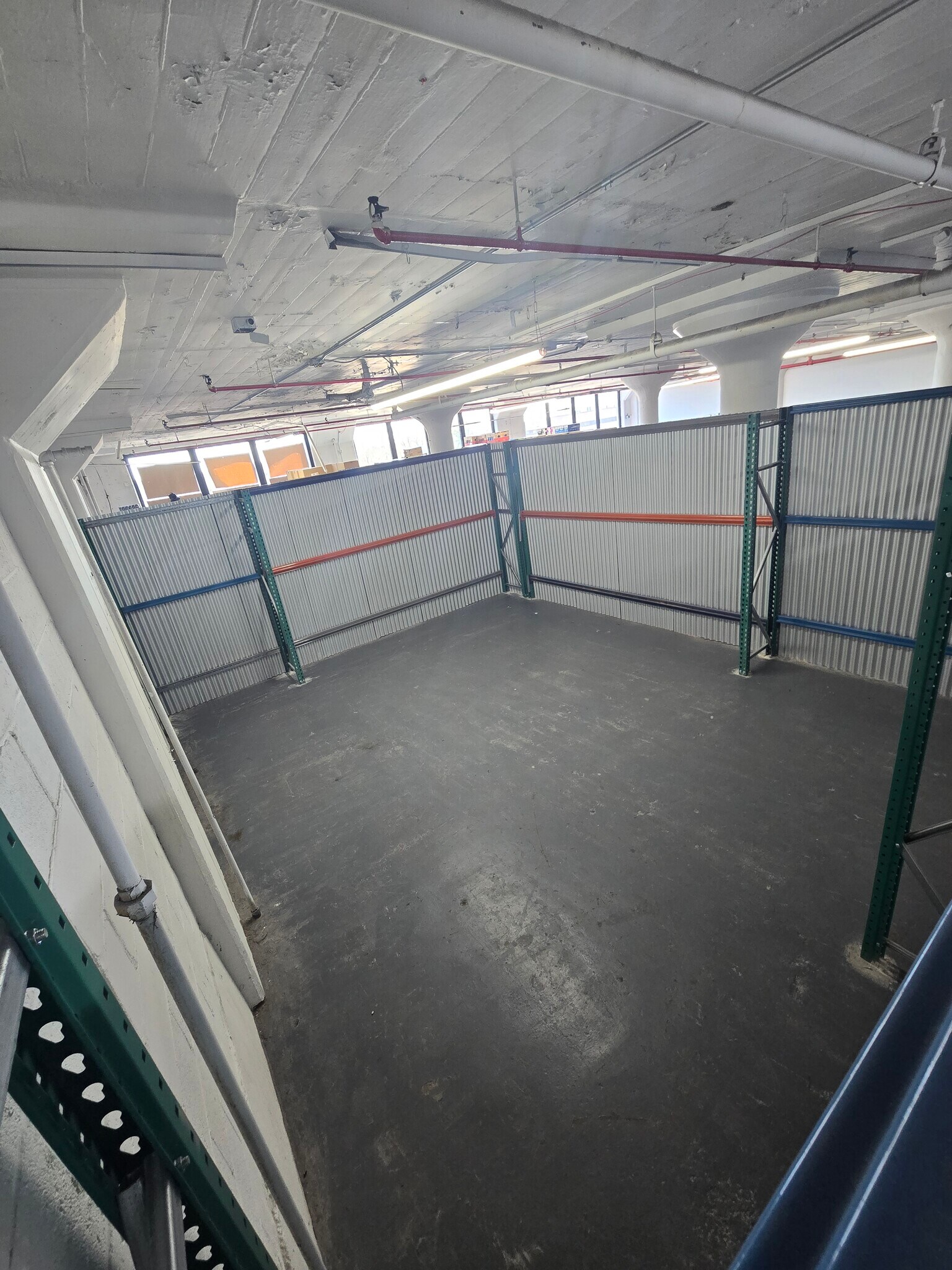 184-10-184-60 Jamaica Ave, Jamaica, NY for lease Interior Photo- Image 1 of 3