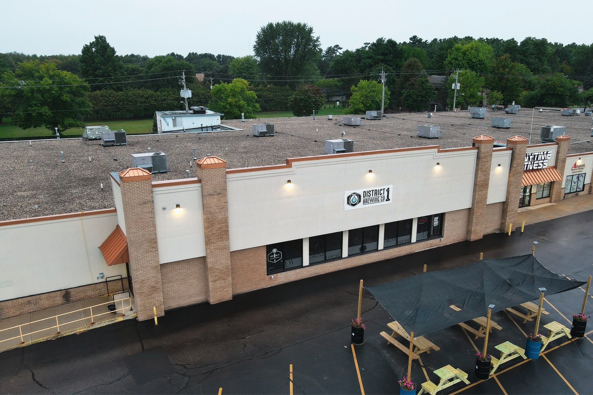 200 Division St, Stevens Point, WI for sale Primary Photo- Image 1 of 8