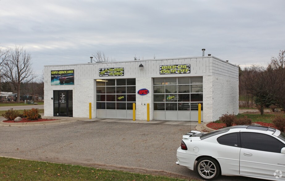 1052 E Saginaw Hwy, Grand Ledge, MI for sale - Primary Photo - Image 1 of 1