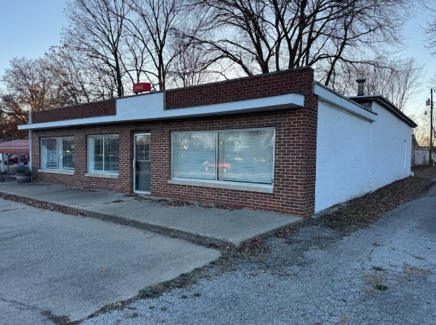 2206 N 25th St, Terre Haute, IN for lease Primary Photo- Image 1 of 2