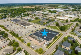 1501 Creston Park Dr, Janesville, WI - AERIAL map view