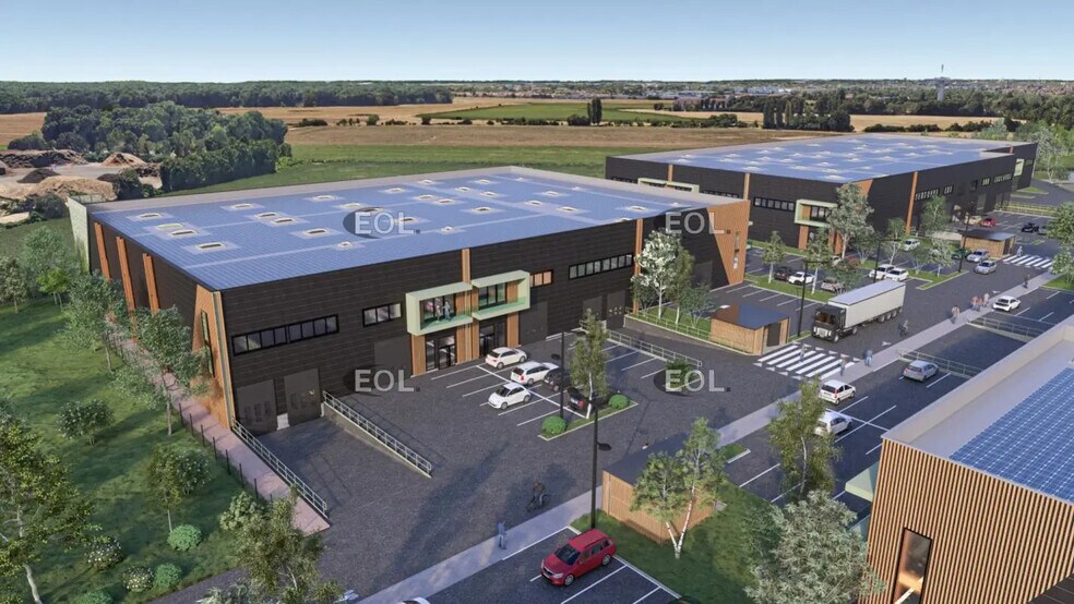 Flex in La Queue-en-Brie for lease - Building Photo - Image 3 of 18