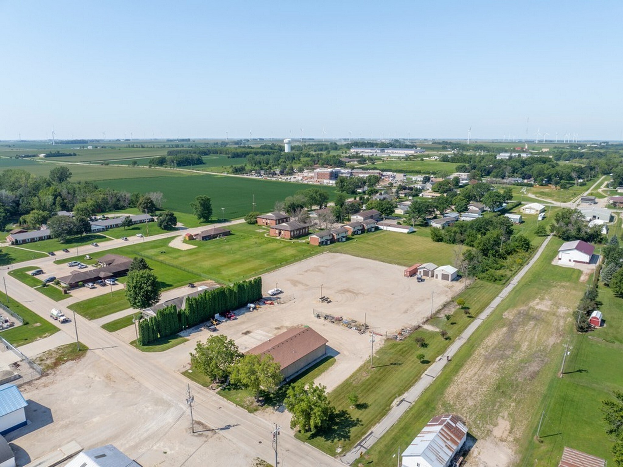 1301 Hildreth St, Charles City, IA for sale Primary Photo- Image 1 of 1