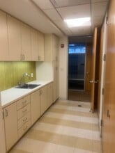 807 William Hilton Pky, Hilton Head Island, SC for lease Interior Photo- Image 2 of 8