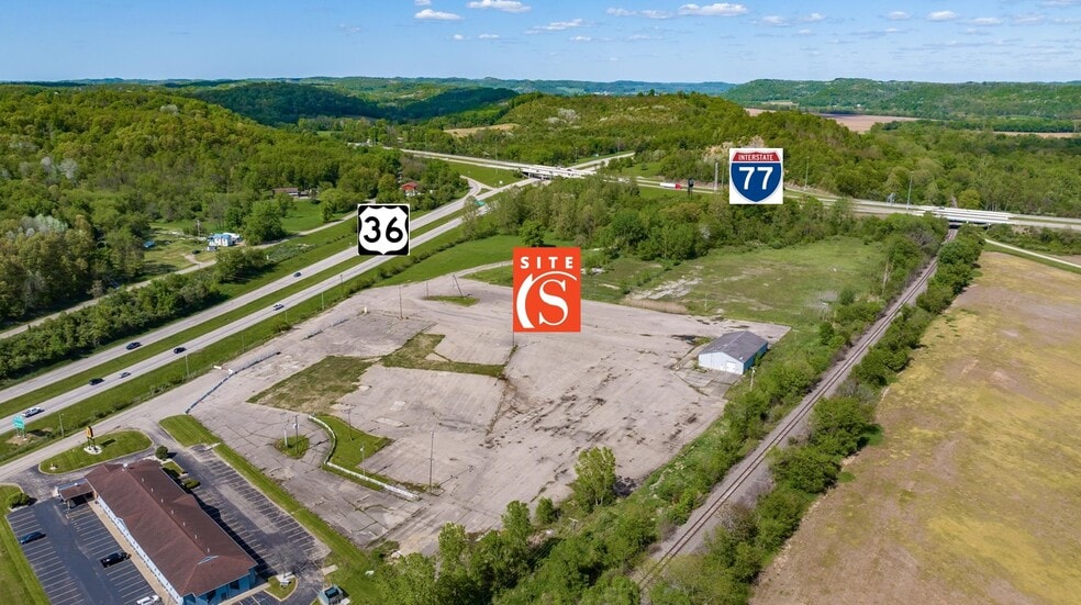 275 Adena Dr, Newcomerstown, OH for sale - Building Photo - Image 1 of 21