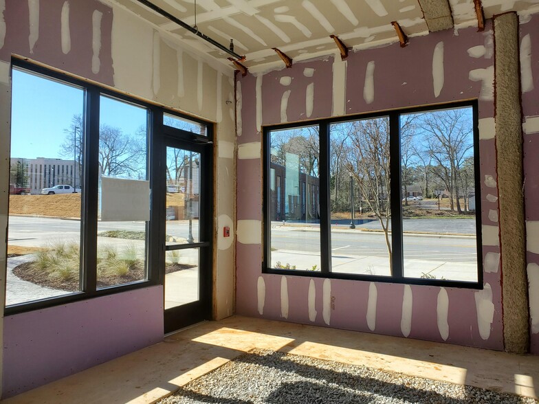 30 S Clayton St, Lawrenceville, GA for lease - Building Photo - Image 3 of 7