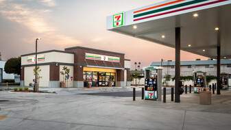 7 Eleven - Convenience Store