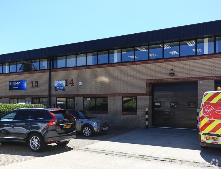 Newton Rd, Crawley for lease - Building Photo - Image 3 of 3