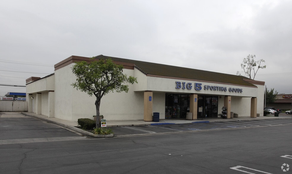 8888-8998 Knott Ave, Buena Park, CA for lease - Building Photo - Image 3 of 9