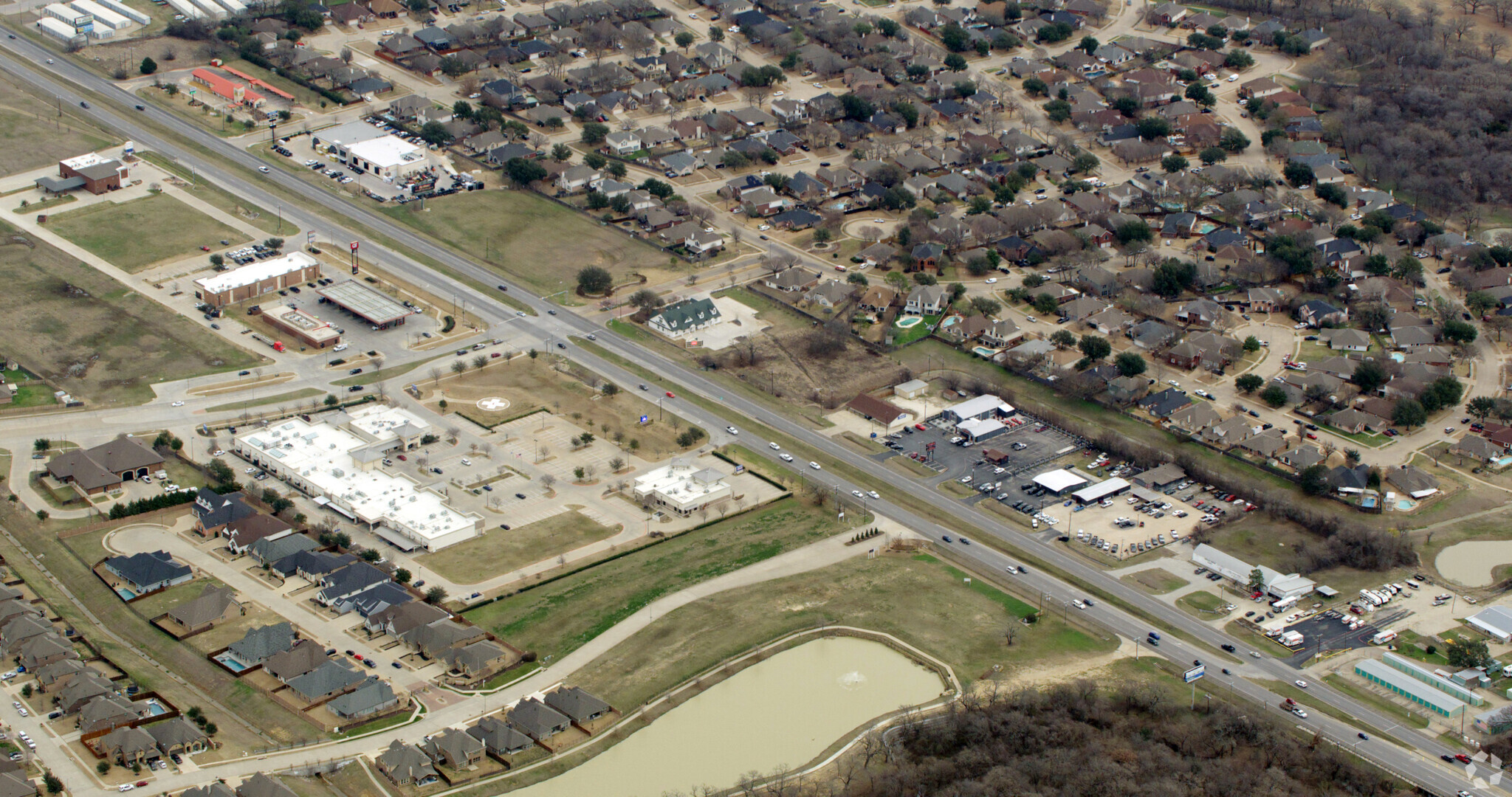 2701 SW Wilshire Blvd, Burleson, TX for lease Primary Photo- Image 1 of 3