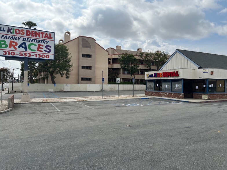 923 W Carson St, Torrance, CA for sale - Building Photo - Image 3 of 11