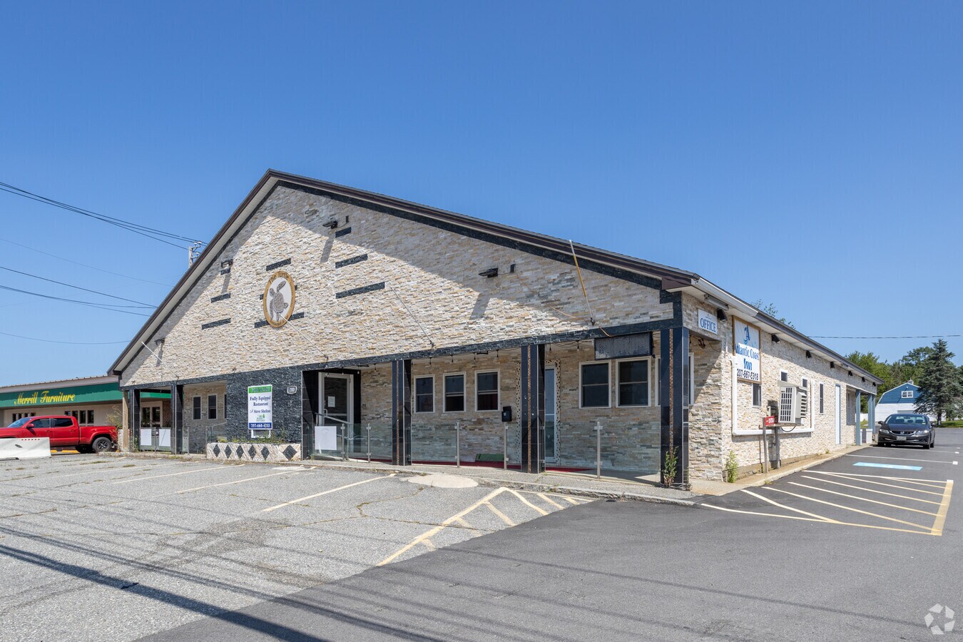 200 High St, Ellsworth, ME 04605