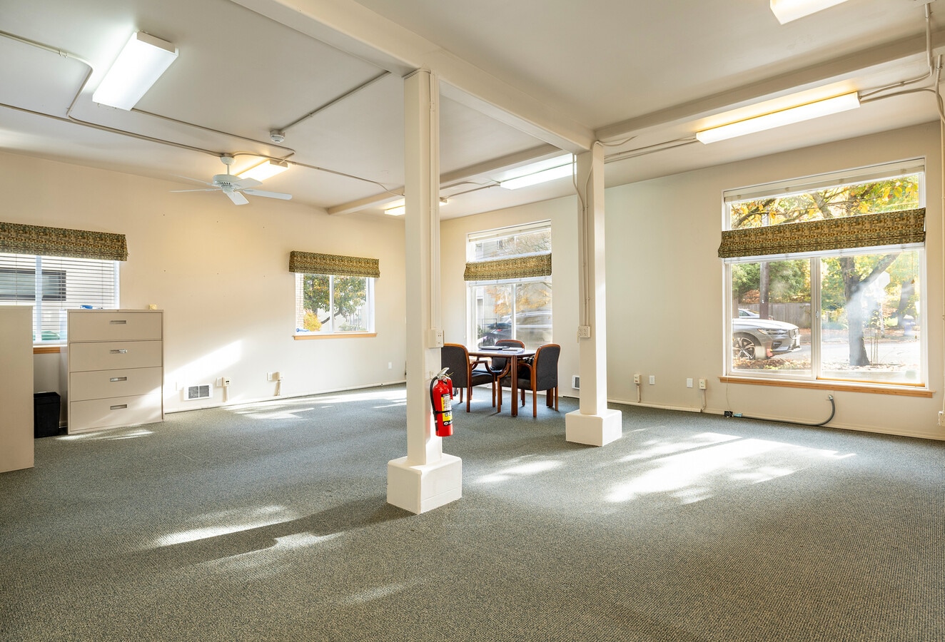 3408 NE 65th St, Seattle, WA 98115 - Unit B -  - Interior Photo - Image 1 of 17