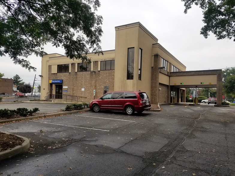 405 Rochelle Ave, Rochelle Park, NJ for lease - Building Photo - Image 3 of 4