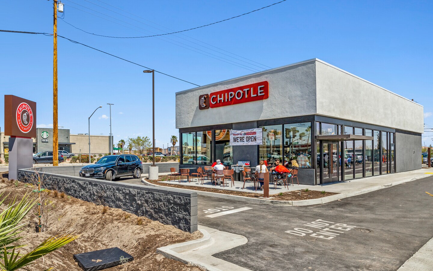 1953 N Imperial Ave, El Centro, CA 92243 Chipotle