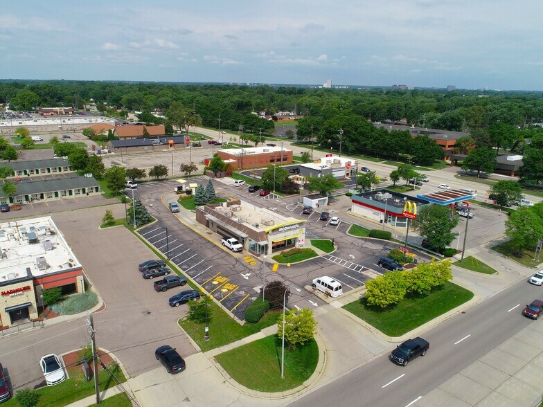 32811 Stephenson Hwy, Royal Oak, MI 48073 McDonald's Ground Lease