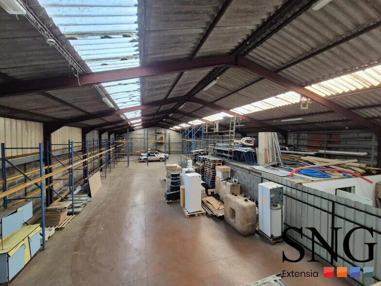 Zone Industrielle Louis Delaporte, Rouxmesnil-Bouteilles for sale - Interior Photo - Image 2 of 10