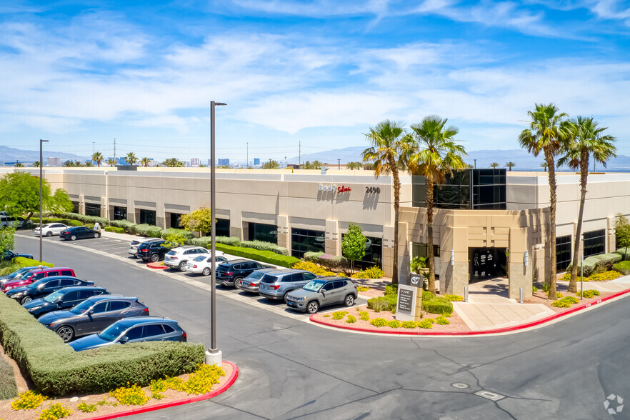 2490 Paseo Verde Pky, Henderson, NV for lease - Building Photo - Image 2 of 7