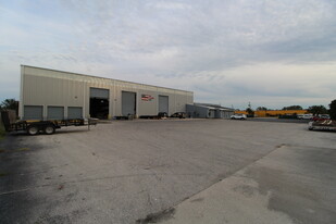 4700 Middle Ave, Sarasota FL - Warehouse