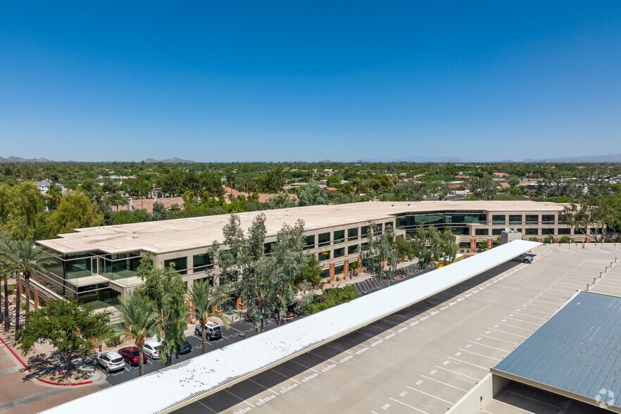 8601 N Scottsdale Rd, Scottsdale, AZ for lease - Building Photo - Image 3 of 8