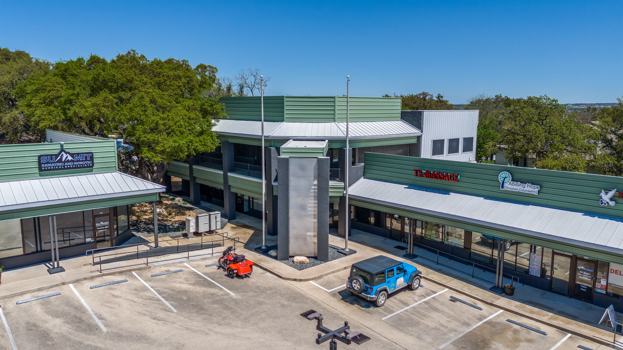 1201 S Main St, Boerne, TX for lease Building Photo- Image 1 of 18