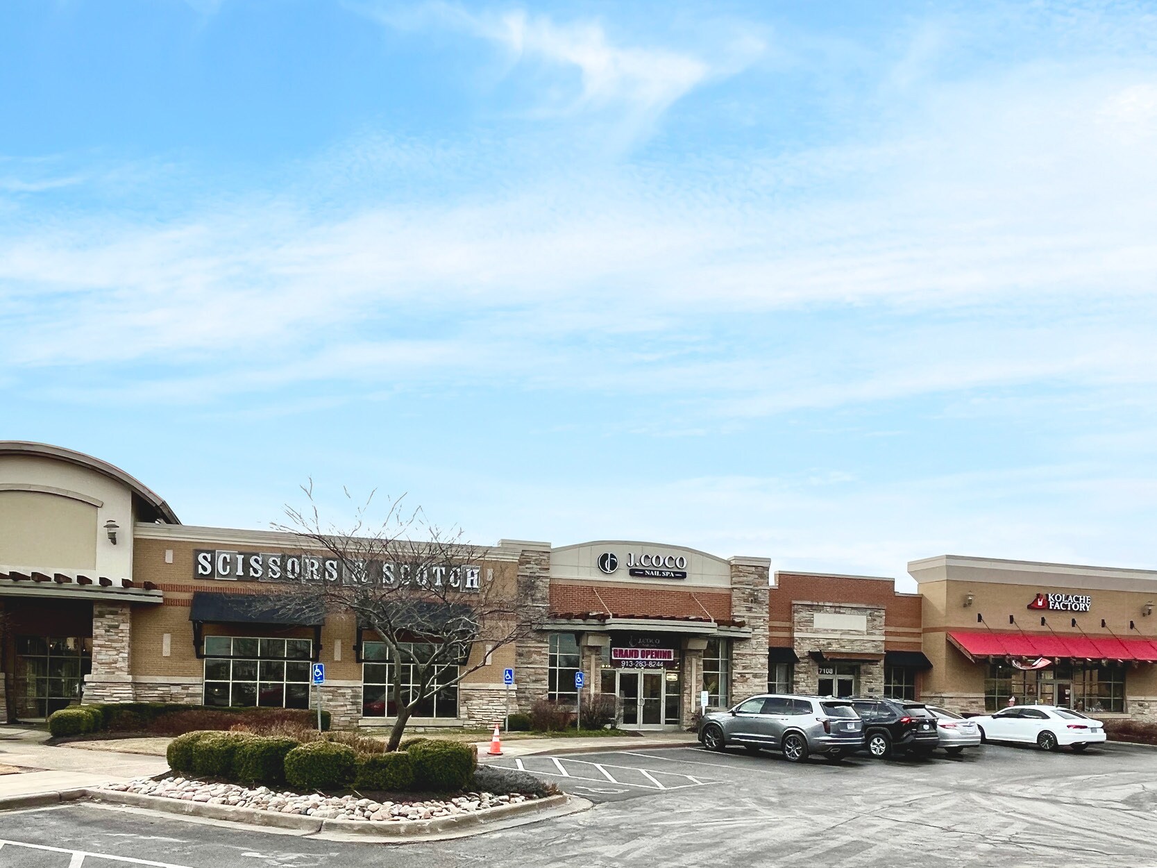 7100-7112 W 135th St, Overland Park, KS for sale Primary Photo- Image 1 of 1