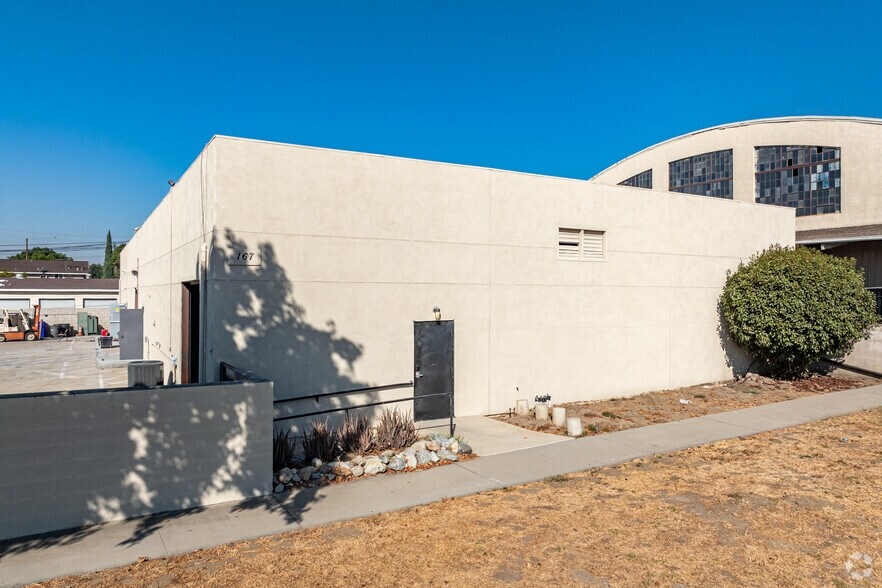 256 Stowell St, Upland, CA for lease - Building Photo - Image 2 of 20